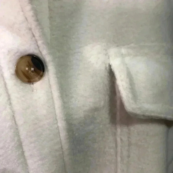 NWOT Altar'd State Shacket/button down, chest & hip pockets,soft blanket fleece - Picture 4 of 10